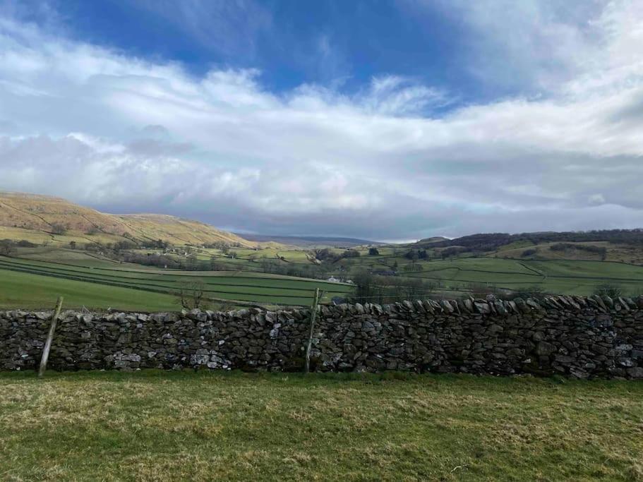 Charming Dog-Friendly Yorkshire Dales Cottage, Austwick Exterior foto