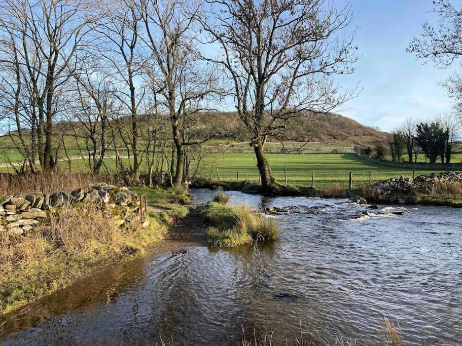 Charming Dog-Friendly Yorkshire Dales Cottage, Austwick Exterior foto
