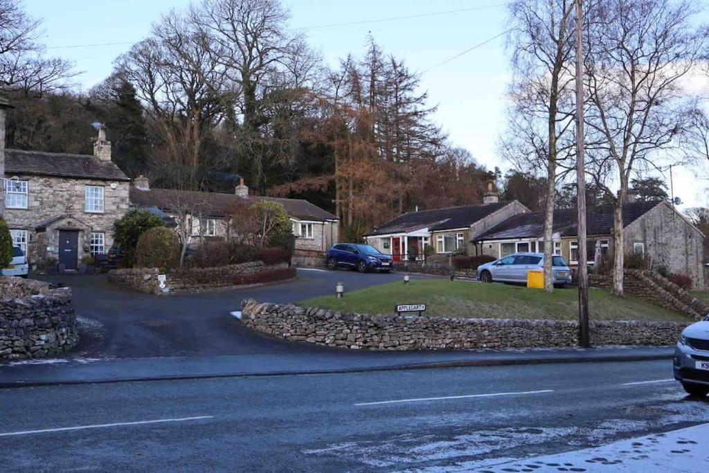 Charming Dog-Friendly Yorkshire Dales Cottage, Austwick Exterior foto
