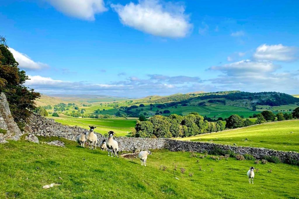 Charming Dog-Friendly Yorkshire Dales Cottage, Austwick Exterior foto